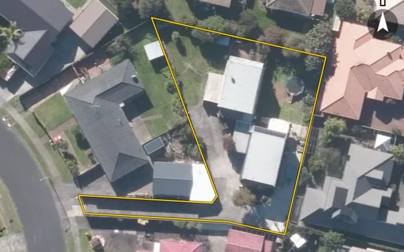 33A Hedge Row