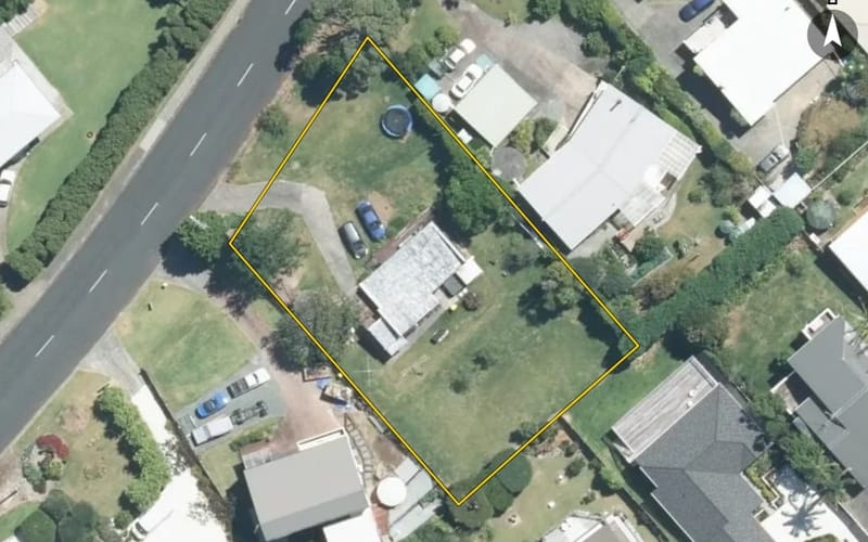 11 Beach Road