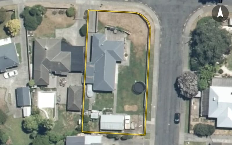 1109 Cunningham Crescent