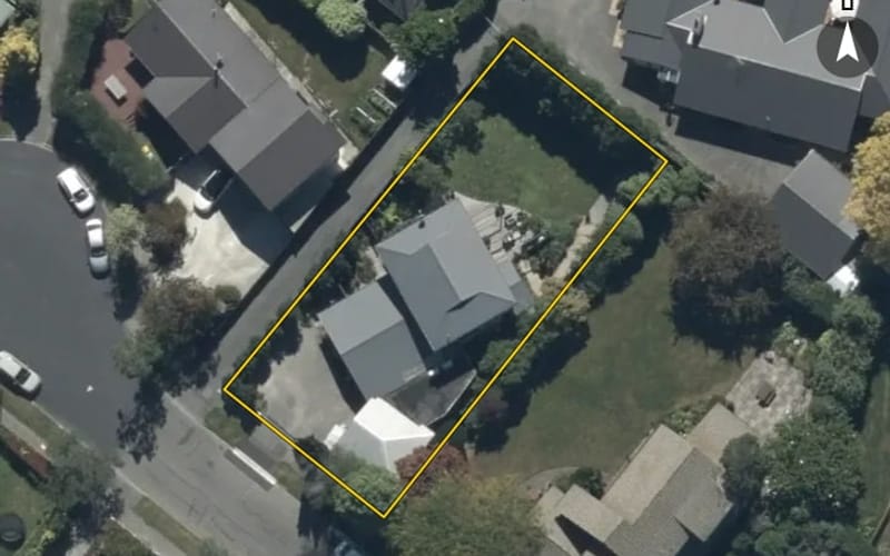 16 Brackendale Place