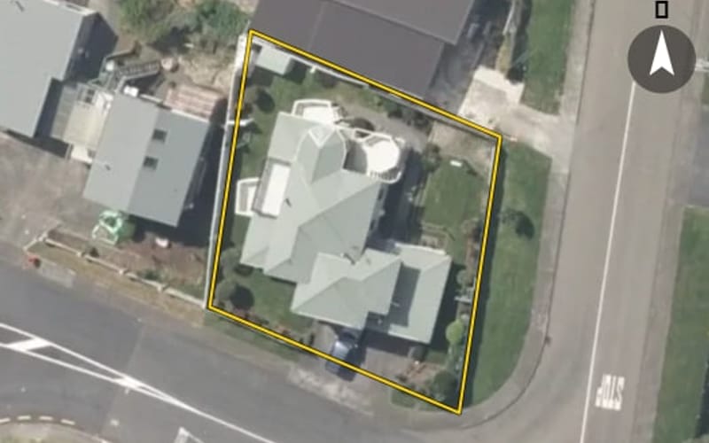 12 Bay Drive