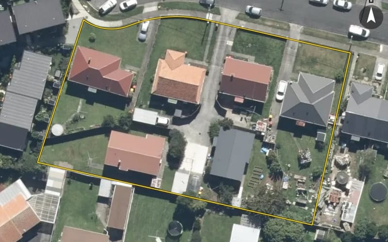6 Avery Grove