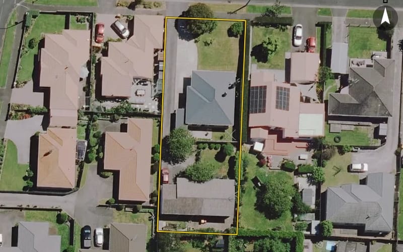 4 Pearsons Avenue