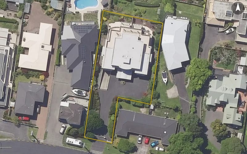 8 Hinewa Road