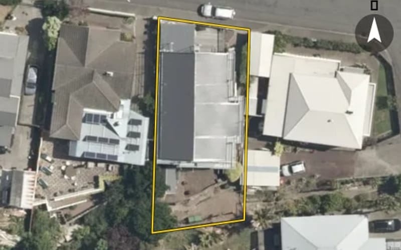 16 Lighthouse Road