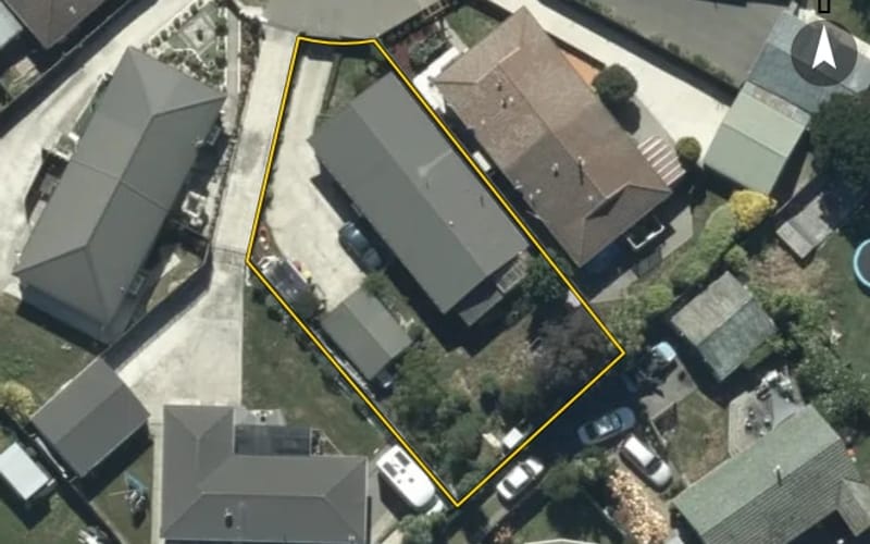 16 Leonie Place