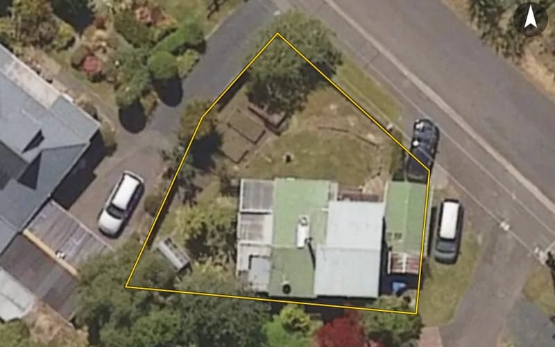 24 Allans Beach Road