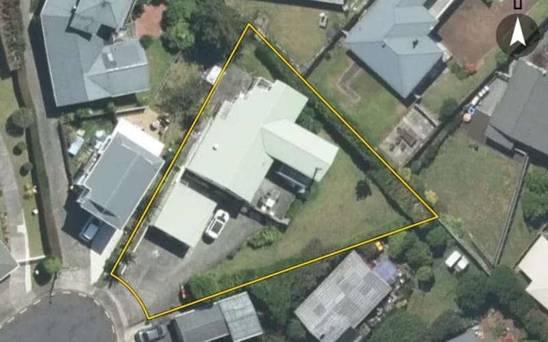 12 Ross Avenue