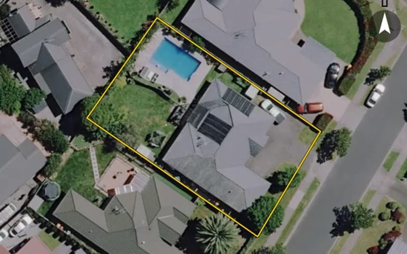 74 Cairns Crescent