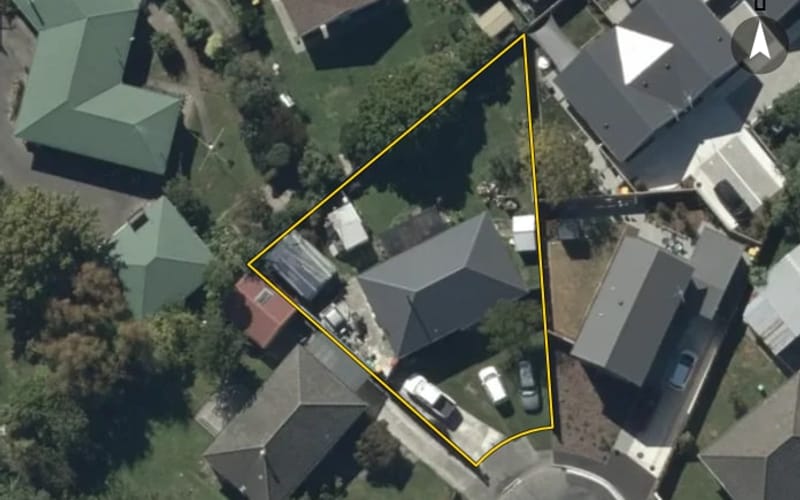 8 Holcombe Place