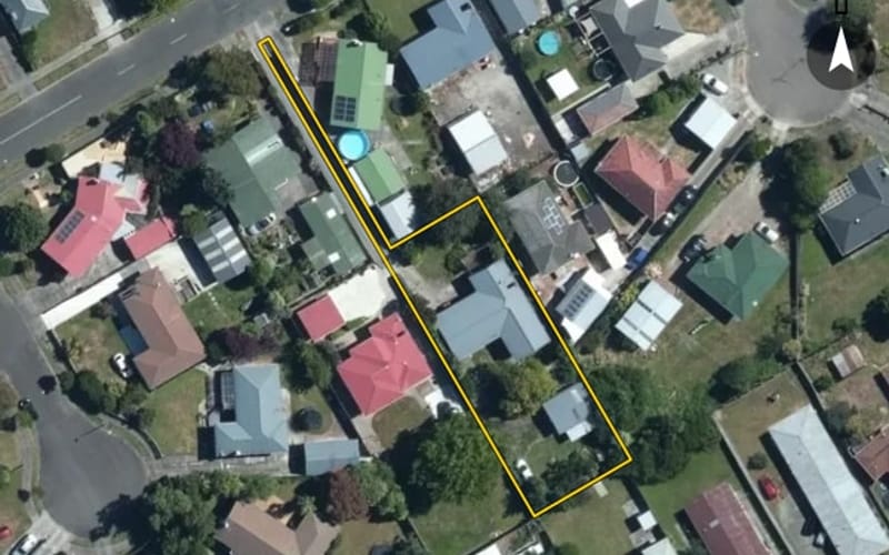 24 Sutherland Crescent