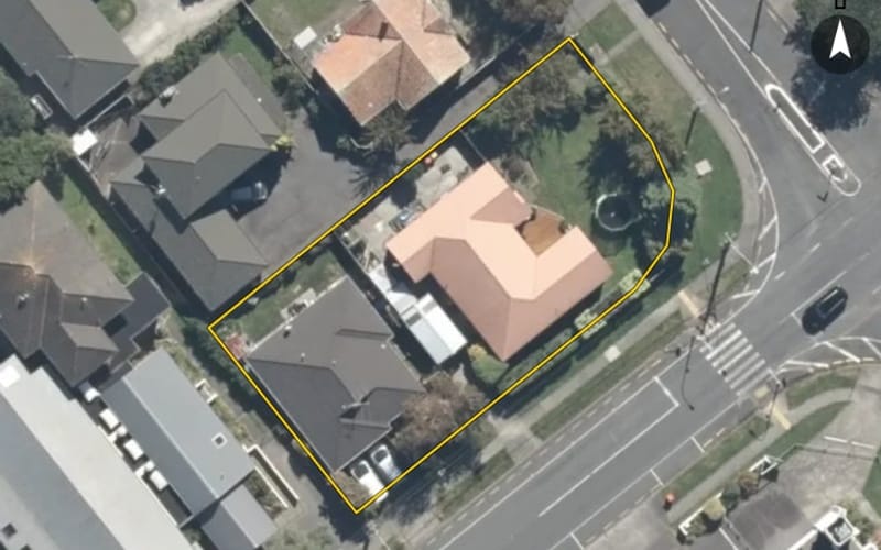24 Guthrie Street
