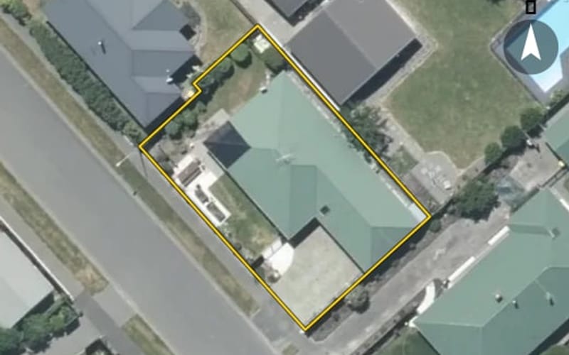 48 Reid Crescent
