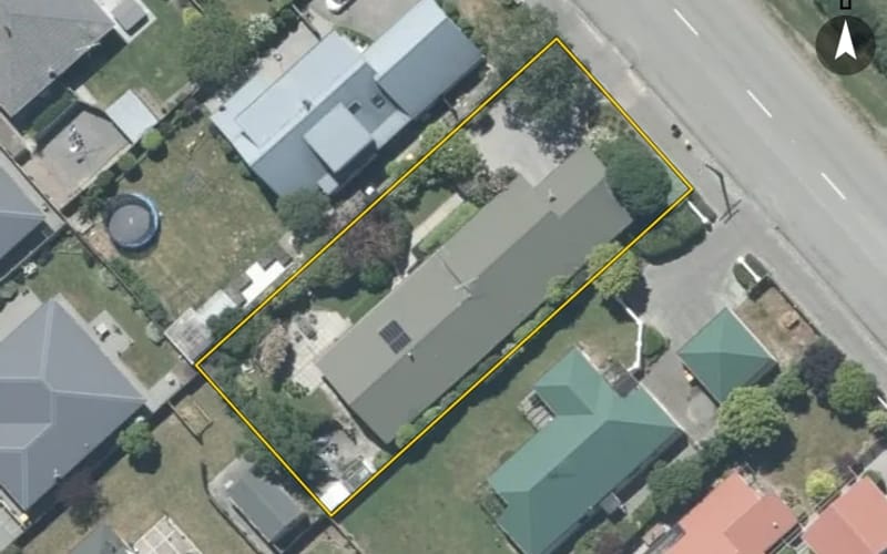 95 Racecourse Road