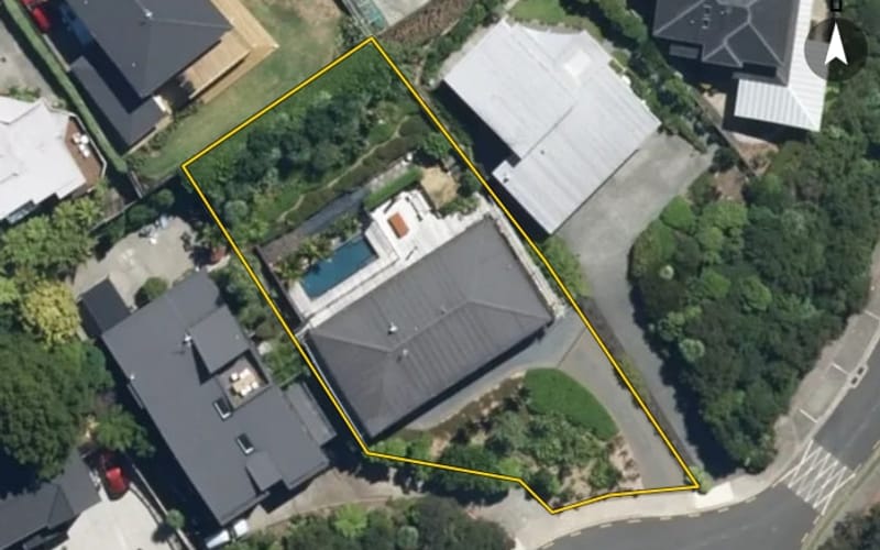 7 McCahon Place