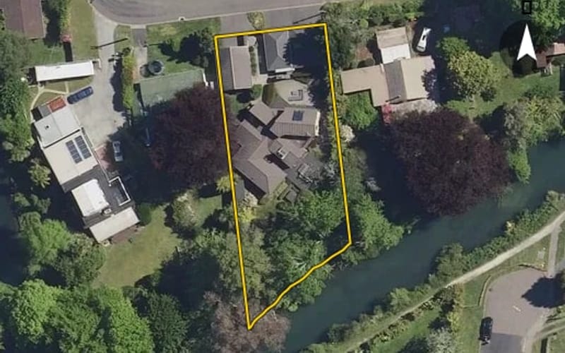 14 Egmont Road