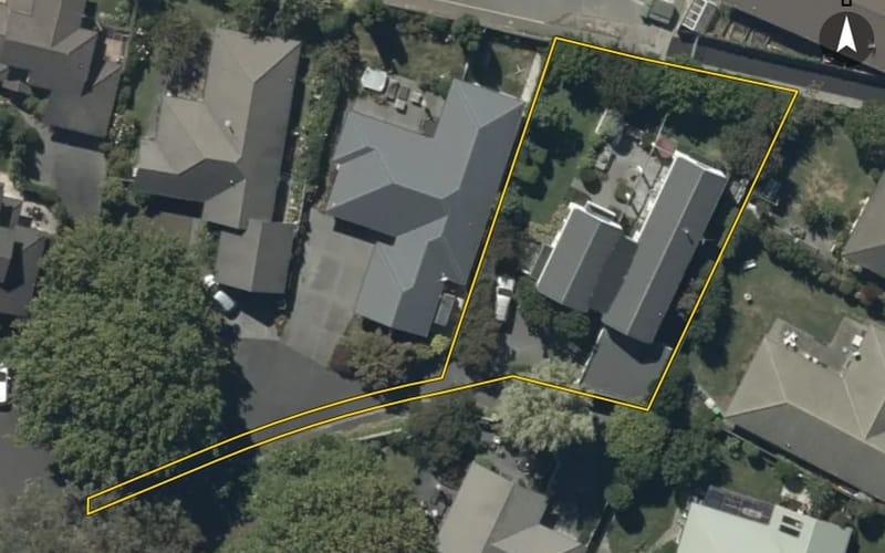 12 Acorn Close
