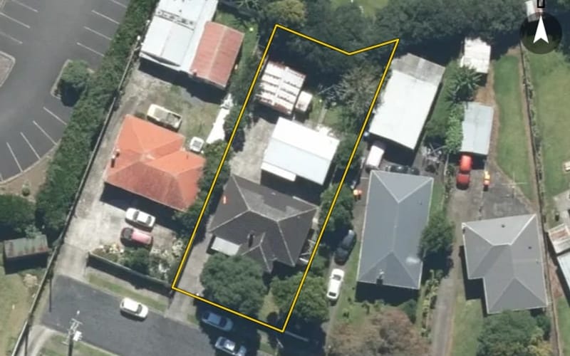 13 Wroughton Crescent