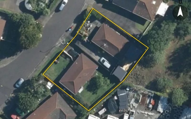 2/4 Monaco Place