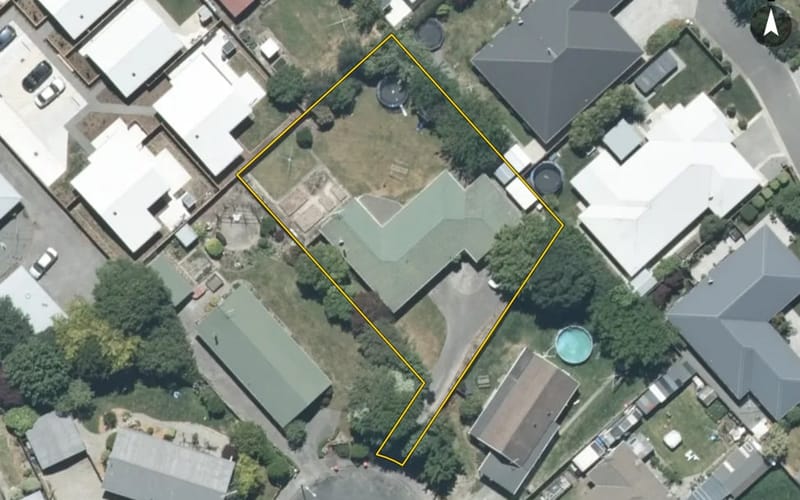 15 Hillier Place