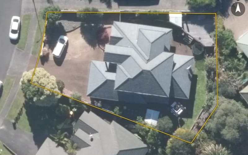 9 Rochester Crescent