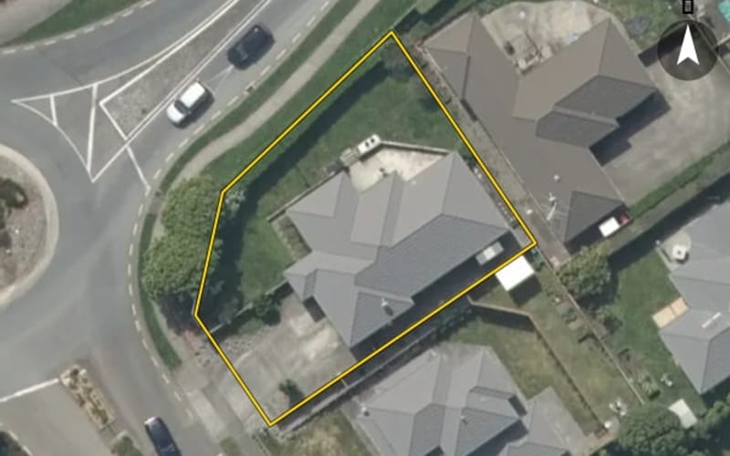 1 Routeburn Avenue