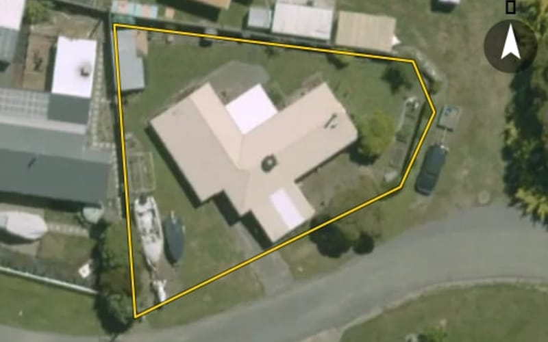 2 Caverhill Crescent