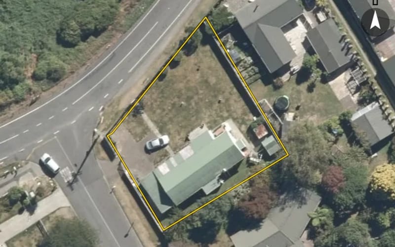 1 MacLaren Street