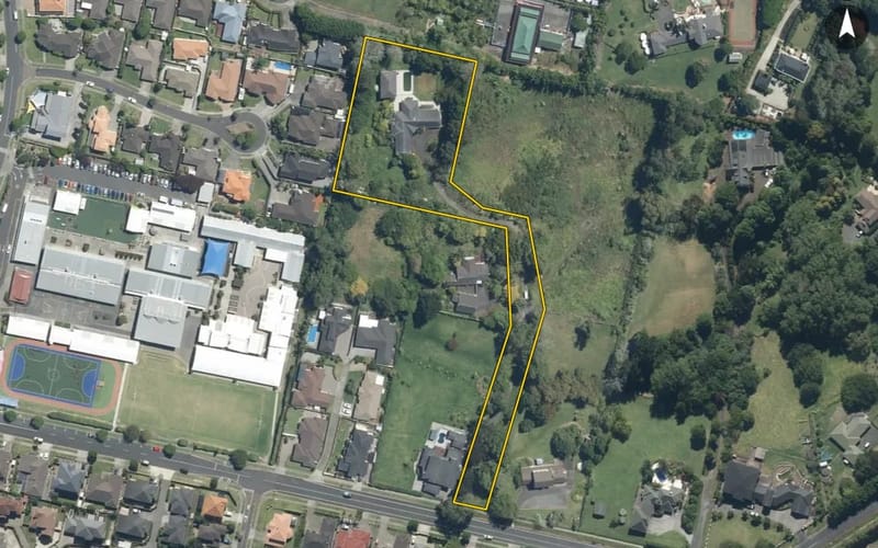 81 Gracechurch Drive