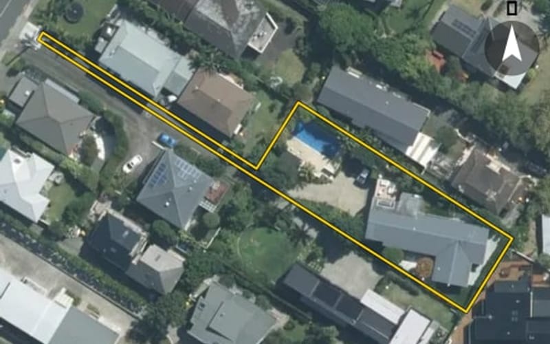 27 Hauraki Road