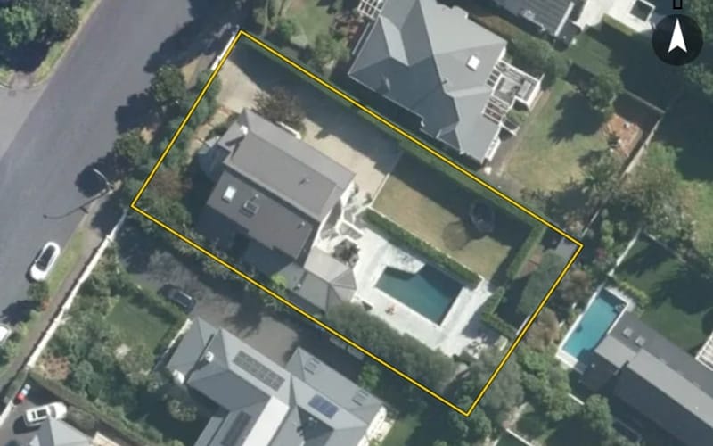 9 Ridings Road