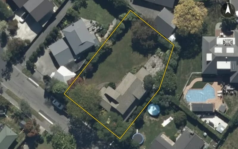 14 Brackendale Place