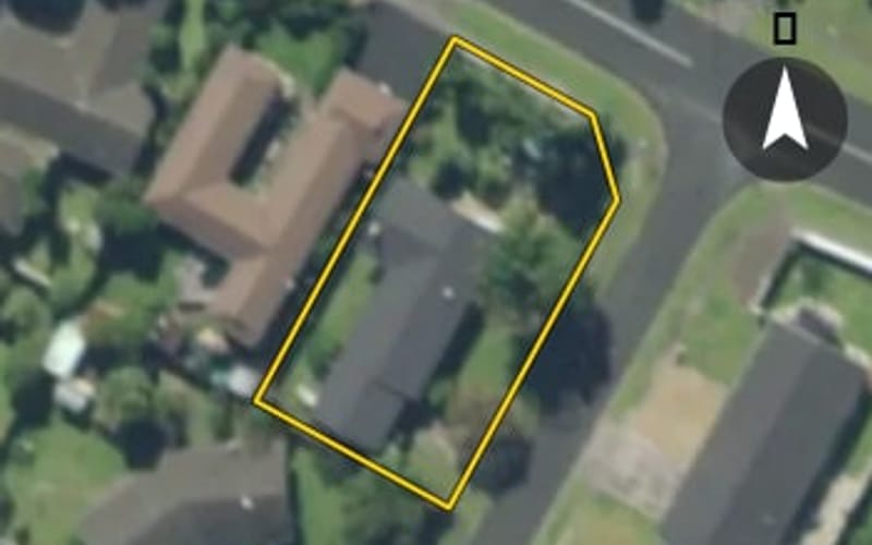 16 Carlton Crescent