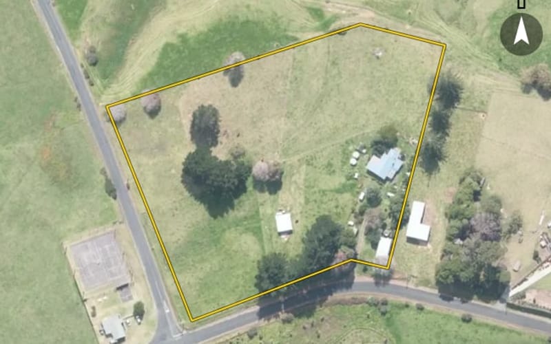 385 Grahams Beach Road