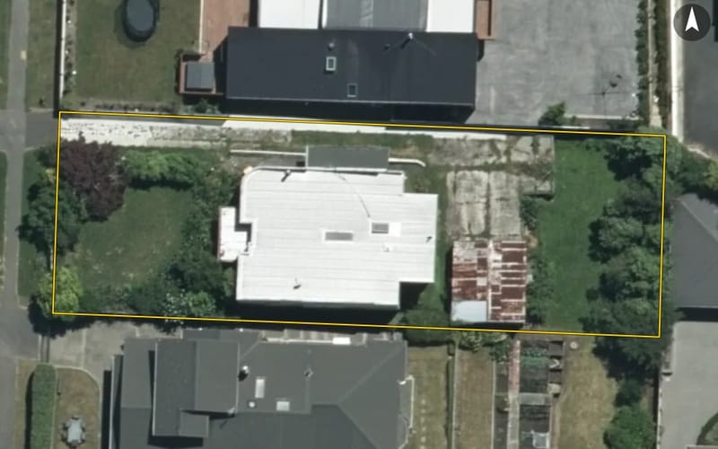 413 Trafalgar Street South