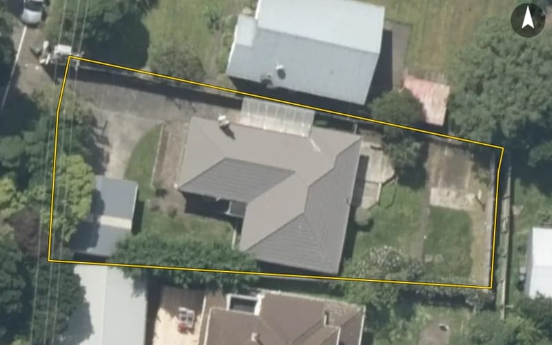 64 Airlie Road
