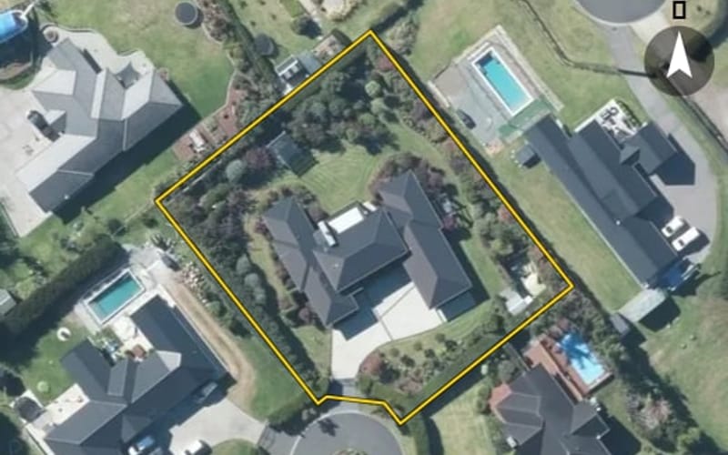 8 Powell Lane