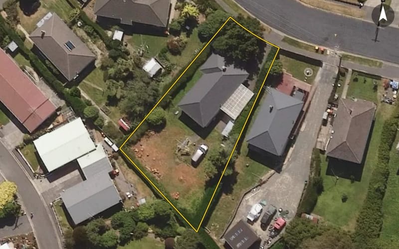 6 Allenby Avenue
