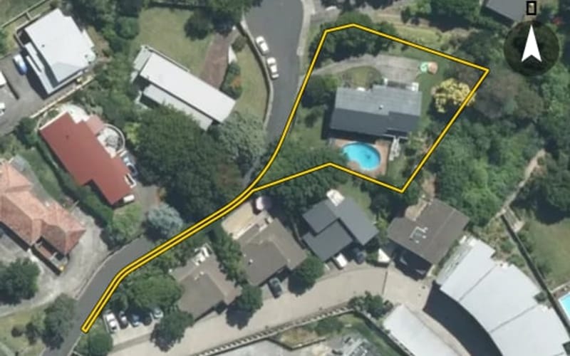 1 Pine Hill Crescent