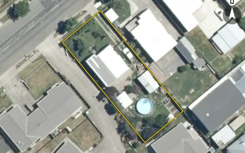 1007 Willowpark Road North