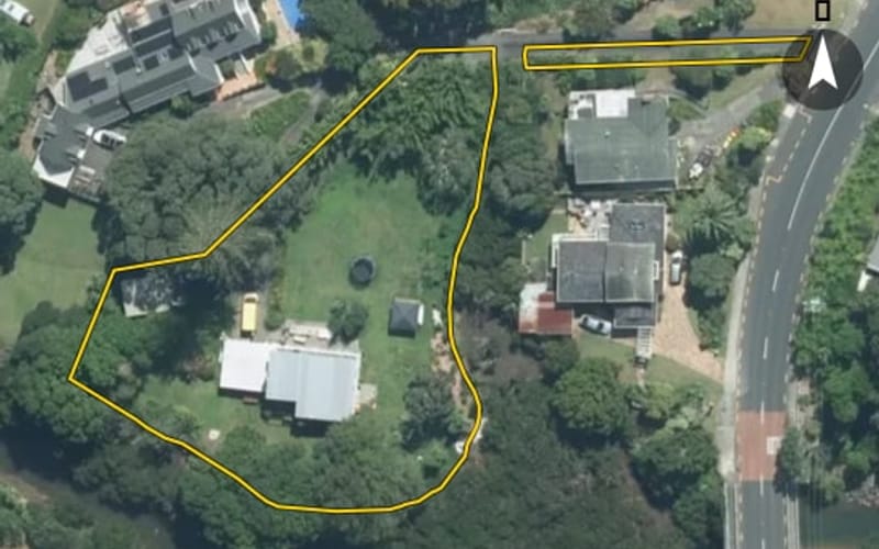 952 Beach Road