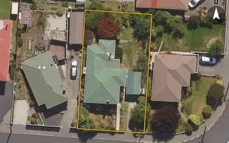 22 Saunders Street