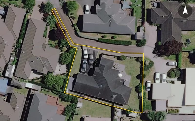 12 MacCallum Court