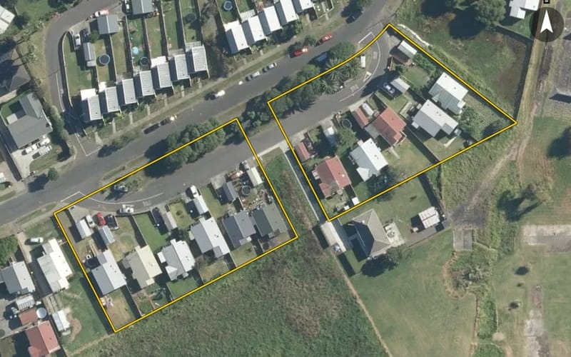 12A Rowena Crescent