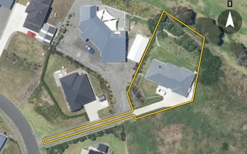 37 Golf Vue Place