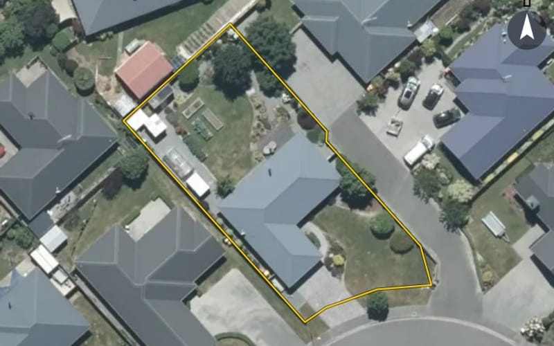 8 Orchard Grove