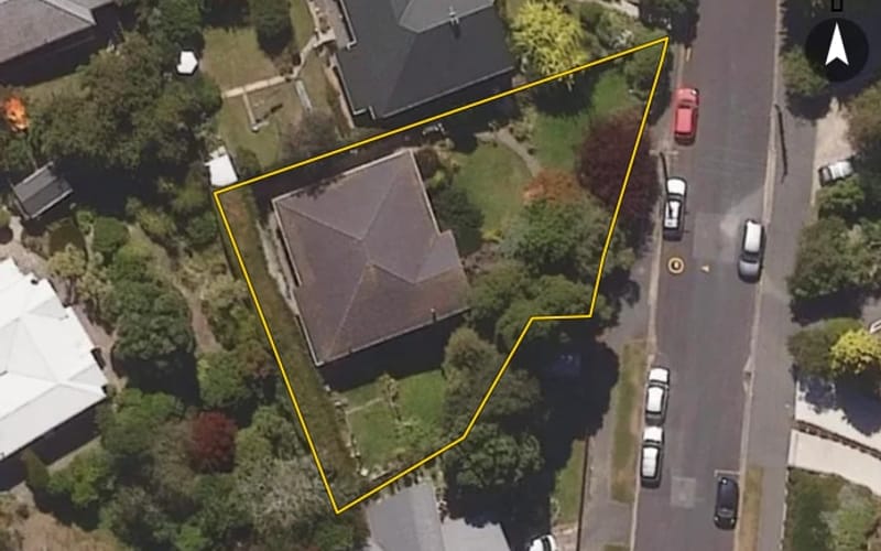 80 Easther Crescent