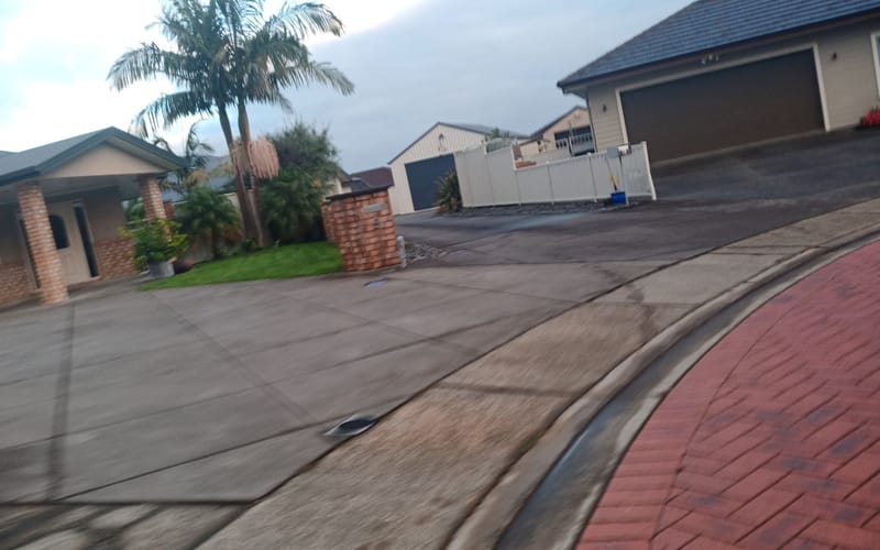 10 Pohutukawa Grove