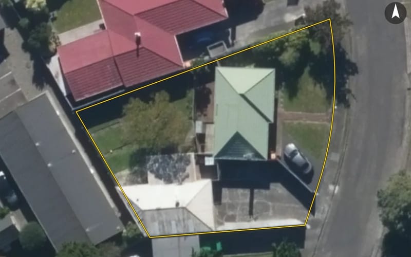 6 Lewis Place