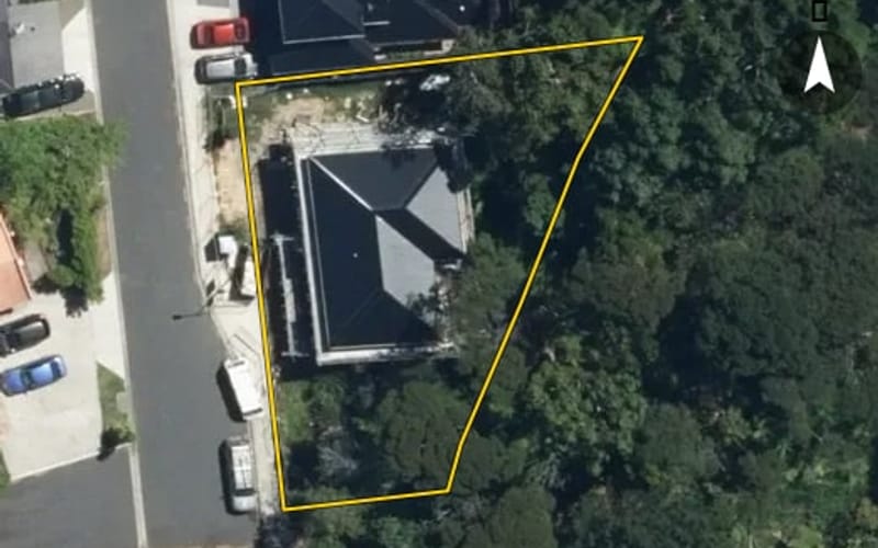 24 Greenwoods Close